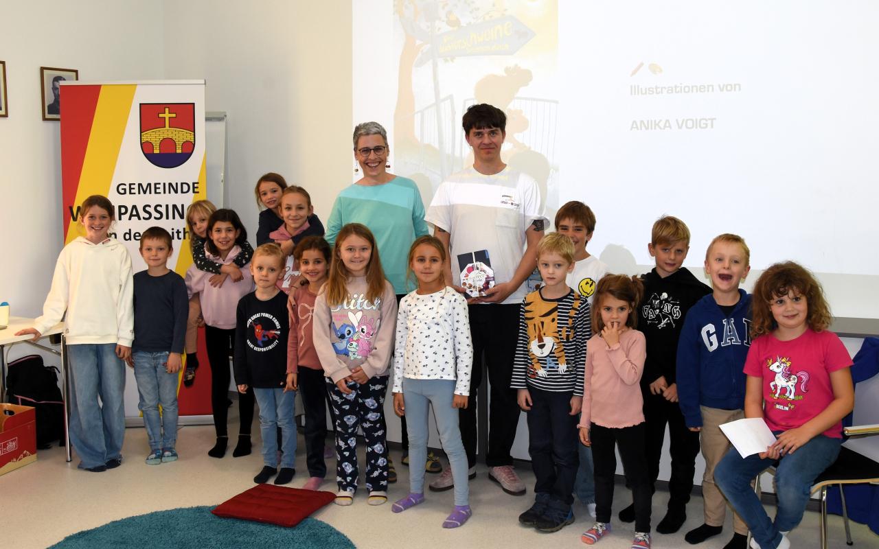 Gruppenfoto mit Matthäus Bär